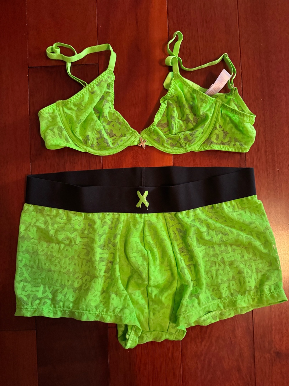 Neon Green Lace Bra - Vibrant Lime